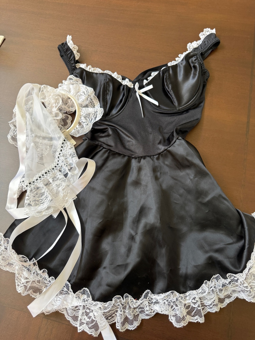 NWT Y2K Frederick’s of Hollywood 6 pc ‘French maid’ costume Teddie Tiara apron +